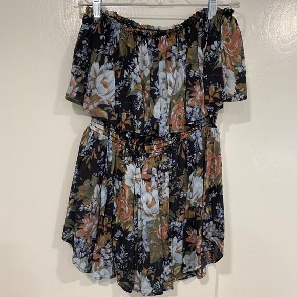 Blue Life Floral Romper - Picture 4 of 5